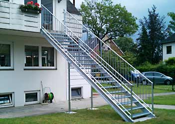 Treppen/Treppengeländer - Metallidee - Metallbau, Schlosserei, Stahlbau